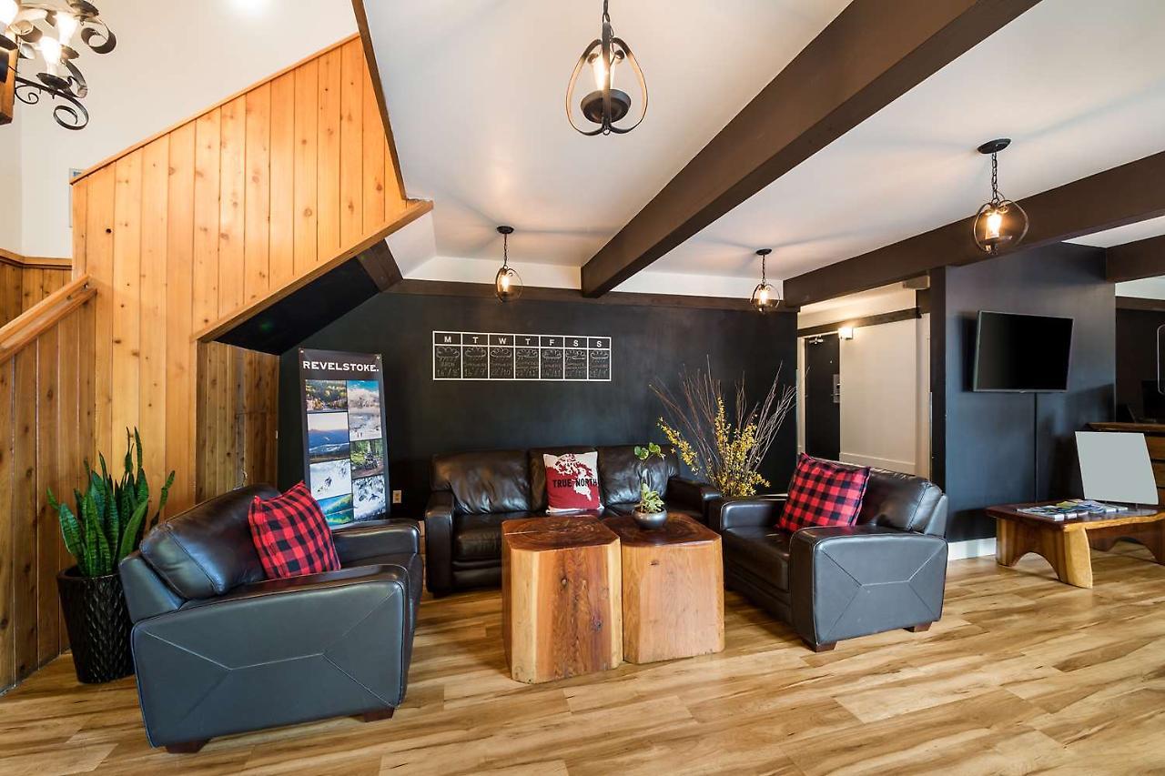 Stoke Hotel Surestay Collection By Best Western Revelstoke Kültér fotó