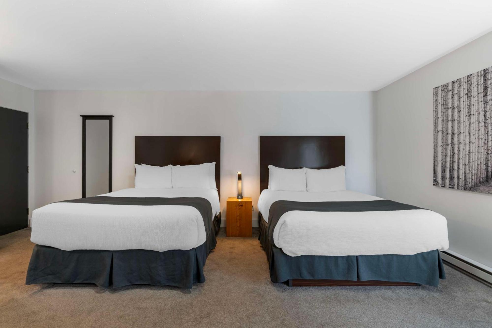 Stoke Hotel Surestay Collection By Best Western Revelstoke Kültér fotó
