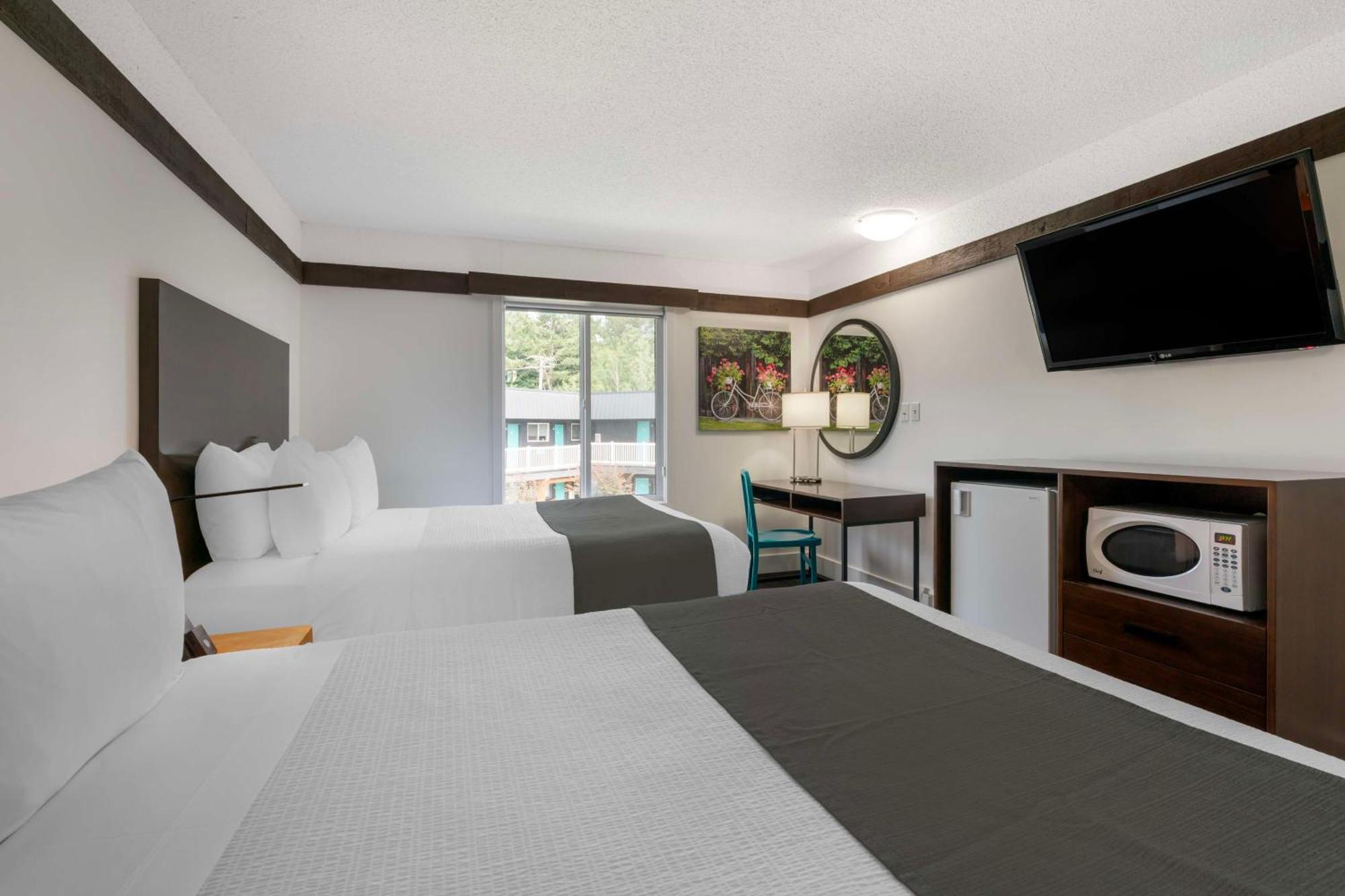 Stoke Hotel Surestay Collection By Best Western Revelstoke Kültér fotó