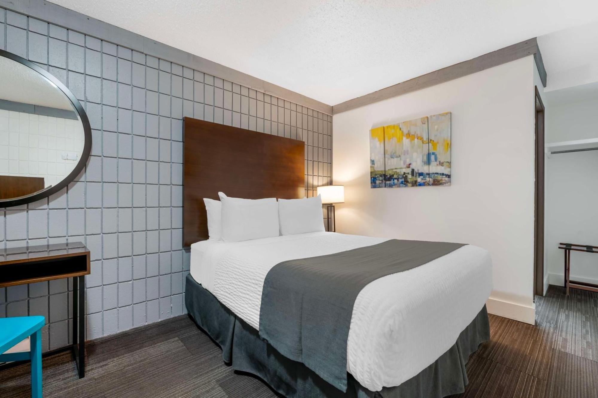 Stoke Hotel Surestay Collection By Best Western Revelstoke Kültér fotó